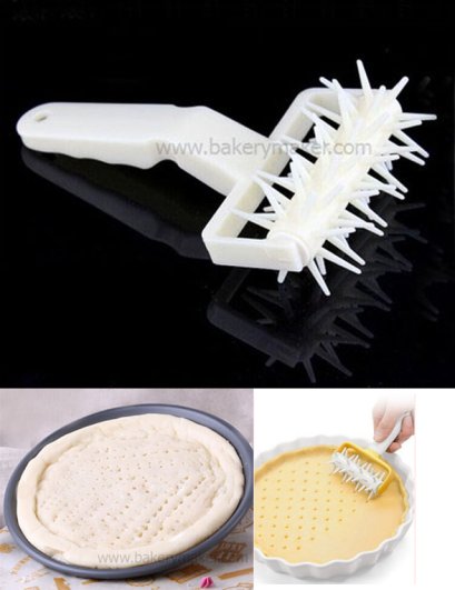 ลูกกลิ้งสำหรับเจาะรูแป้งพิชซ่า , แป้งโดว์