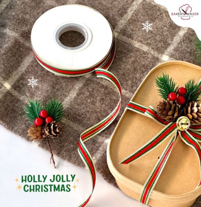 ริบบิ้นลายทาง ขาว-เขียว-แดง 1 ม้วน 22 เมตร