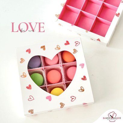 กล่องมาการอง/คุกกี้ 9 ช่อง พิมพ์ลายหัวใจ 5 ใบ