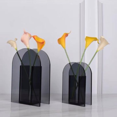 CURVE ORNAMENT VASE