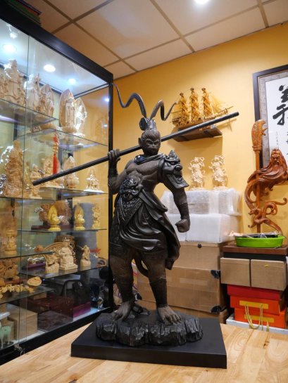 เห้งเจีย ไม้มะเกลือแกะสลัก ขนาด 109 cm.