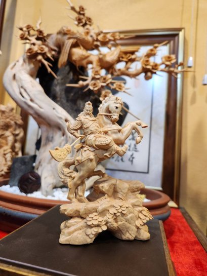 เทพเจ้ากวนอู ปางขี่ม้า 14.5 cm.