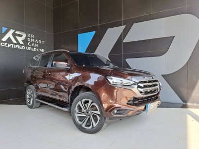 Isuzu MU-X 3.0 OULTIMATE 4*2 AT สีน้ำตาล ปี2020 จด 2021