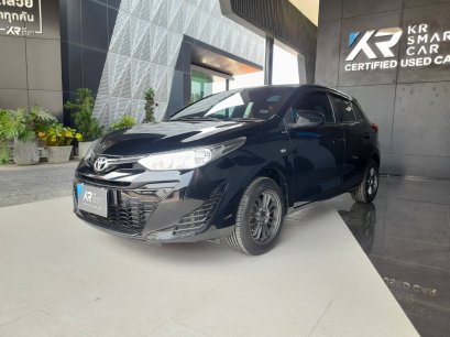Toyota Yaris 1.2 Entry AT สีดำ ปี2019 จด 2020