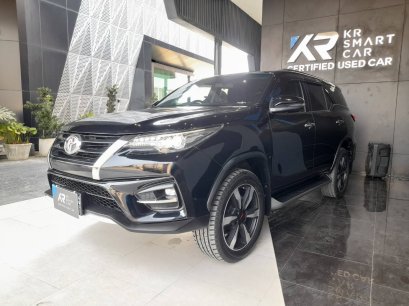 Toyota Fortuner 2.8 TRD 2WD AT สีดำ ปี2018