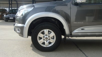 14.Fender Flares (Front)