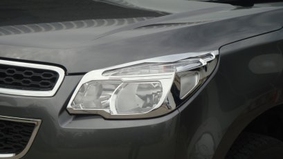 4.ครอบไฟหน้า