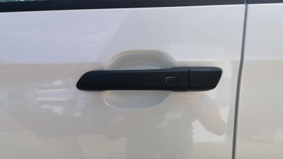 8.ครอบมือจับประตู