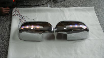 18.ครอบกระจกมองข้าง แบบมีไฟ LED (Year 2008)