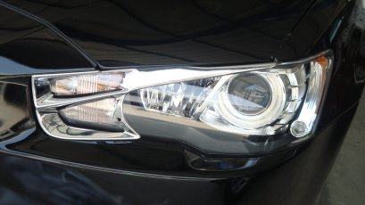 3.คิ้วไฟหน้า