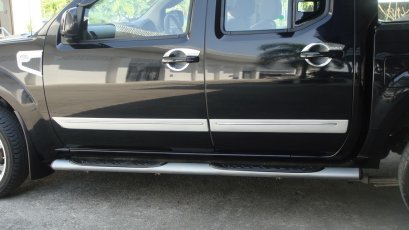 8.Side Moulding Guard (Double Cab)