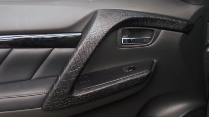 15.ครอบที่พักแขน (หนัง)