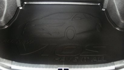 2.ถาดวางของท้ายรถ