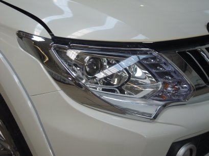 5.ครอบไฟหน้า