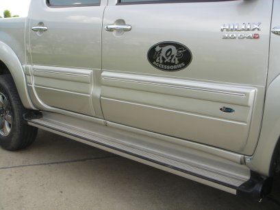 39.Body Cladding V.1 (Space Cab - Double Cab)