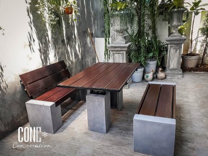 ชุดโต๊ะสนาม พนักพิงไม้ไฟเบอร์ซีเมนต์ สีไม้โอ๊ค