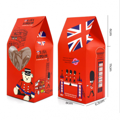 กล่องกระดาษใส่คุกกี้ทรงสูง เจาะช่องพลาสติกใส สำหรับใส่คุกกี้ หรือเบเกอรี่แท่ง ลายลูกหมีสีแดง จำนวน 20 ใบ (Bakery-0182)