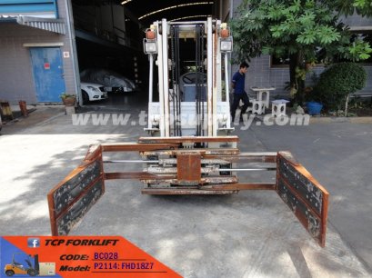 แคล้มหนีบแบนสำหรับรถยกขนาด 1.5-1.8 ตัน / BALE CLAMP FOR 1.5-1.8 TON FORKLIFT