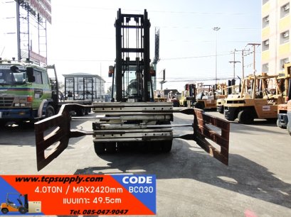 แคล้มหนีบแบนสำหรับรถยกขนาด 4.0ตัน / BALE CLAMP FOR 4.0 TON FORKLIFT