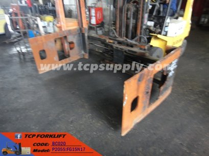 แคล้มหนีบแบนสำหรับรถยกขนาด 1.5 ตัน / BALE CLAMP FOR 1.5 TON FORKLIFT