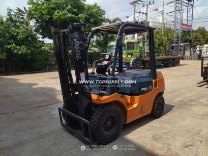 TOYOTA FORKLIFT / 02-7FD25 / 3.0 m