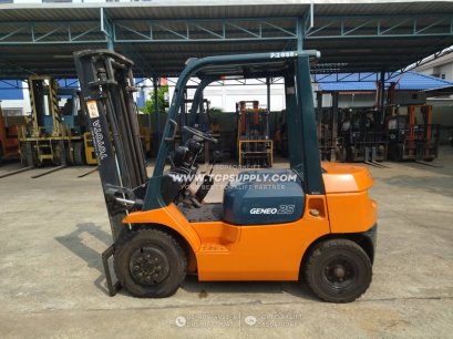 TOYOTA FORKLIFT / 7FG25 / 3.5 m
