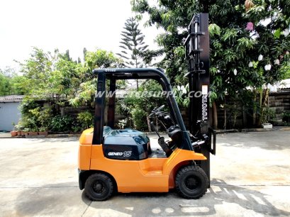 TOYOTA FORKLIFT / 7FG15 / 4.0 m