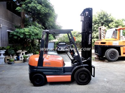 TOYOTA FORKLIFT / 6FG25 / 4.5 m