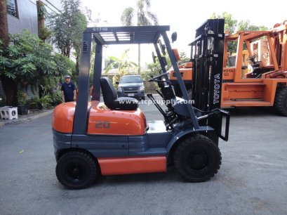 TOYOTA FORKLIFT / 6FD20 / 3.0 m