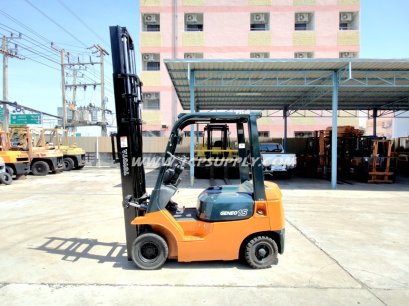 TOYOTA FORKLIFT / 7FG15 / 4.0 m