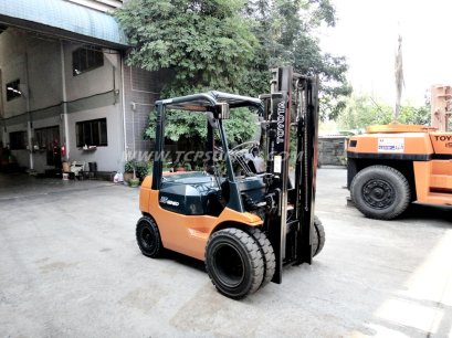 TOYOTA FORKLIFT / 7FG25 / 4.0 m