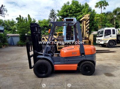 TOYOTA FORKLIFT / 6FD28 / 3.0 m
