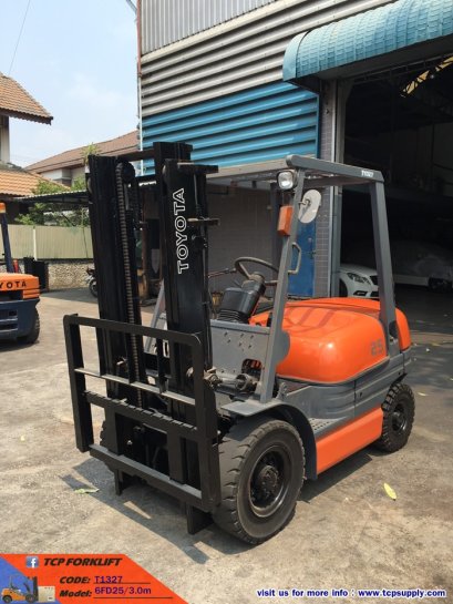 TOYOTA FORKLIFT / 6FD25 / 3.0 m