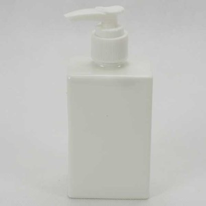 soap dispenser White 4x6x10 cm. 240 ml.