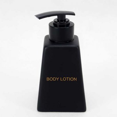 Dispenser, Carnation 150 ml. 6.2x6.2x8.5 cm. Body Lotion