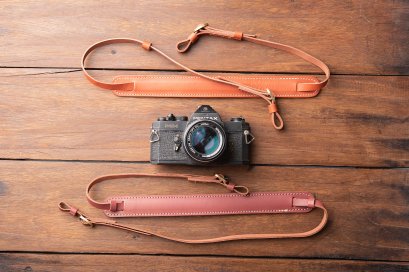 CAMERA STRAP GENUINE LEATHER- Red brown