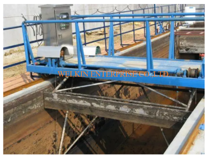 ฺTravelling Bridge  Scraper for Grease Trap Tank เครื่องกวาดตะกอนแบบสะพานเคลื่อนที่ได้สำหรับบ่อ Grease Trap