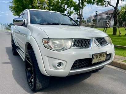 MITSUBISHI TRITON PLUS DOUBLE CAB 2012