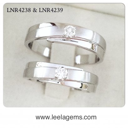 Couple Rings in 18K White Gold