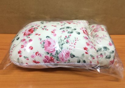 ถุงมือกันดึงสายแบบนิ่ม ดอกไม้พื้นครีม (ราคาต่อ 1ข้าง)