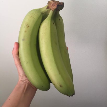 กล้วยหอมเกรดพรีเมี่ยม 4 ลูก เกรดขึ้นห้าง ส่งออก ลูกใหญ่หอม หวานอร่อยมากคะ พร้อมส่งนะคะ