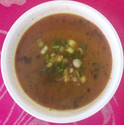 Kalo Dal Jimbo Jhaneko