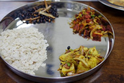 Chiura Chicken Choyala Aloo Sakedo Set