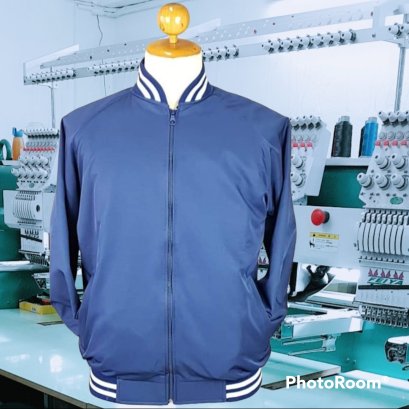 แจ็คเก็ตเบสบอล สีกรมท่าขลิปขาว