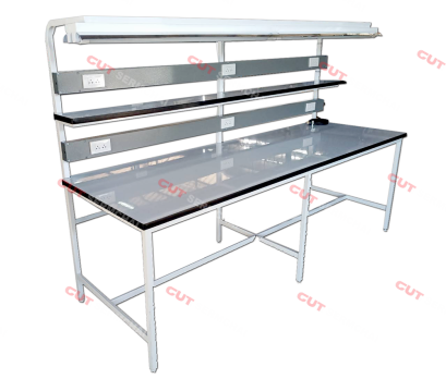 โต๊ะตรวจงาน