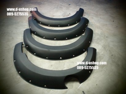 คิ้วล้อแต่งดำด้านรุ่นมีหมุด ตรงรุ่น Mazda All New BT-50 Pro