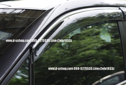 Black door awning, chrome edge, Subaru Forester model