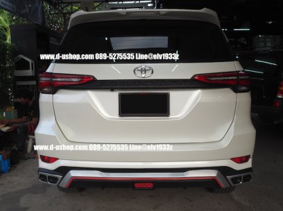 Rear end in matte black with straight rubber model Toyota Fortuner All New 2020 (Legender)