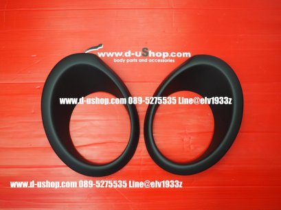Matte black headlight cover for Nissan Juke series.
