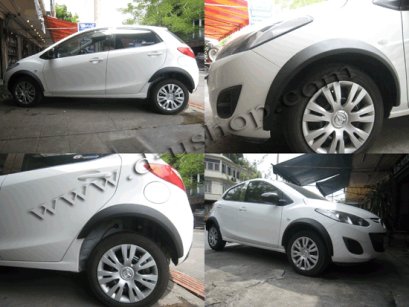 คิ้วล้อดำด้านตรงรุ่น Mazda2 รุ่น5/4ประตู